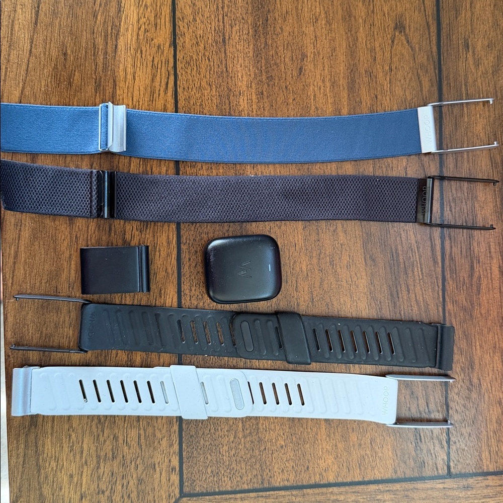 Whoop 4.0, includes charger and 4 bands
